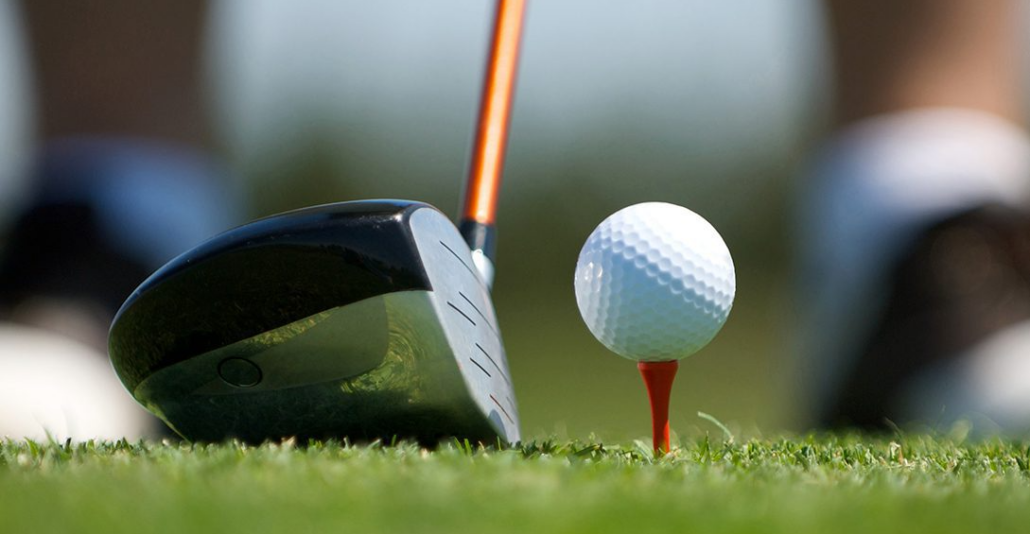 golf-cart-gps-swinging-golf-club