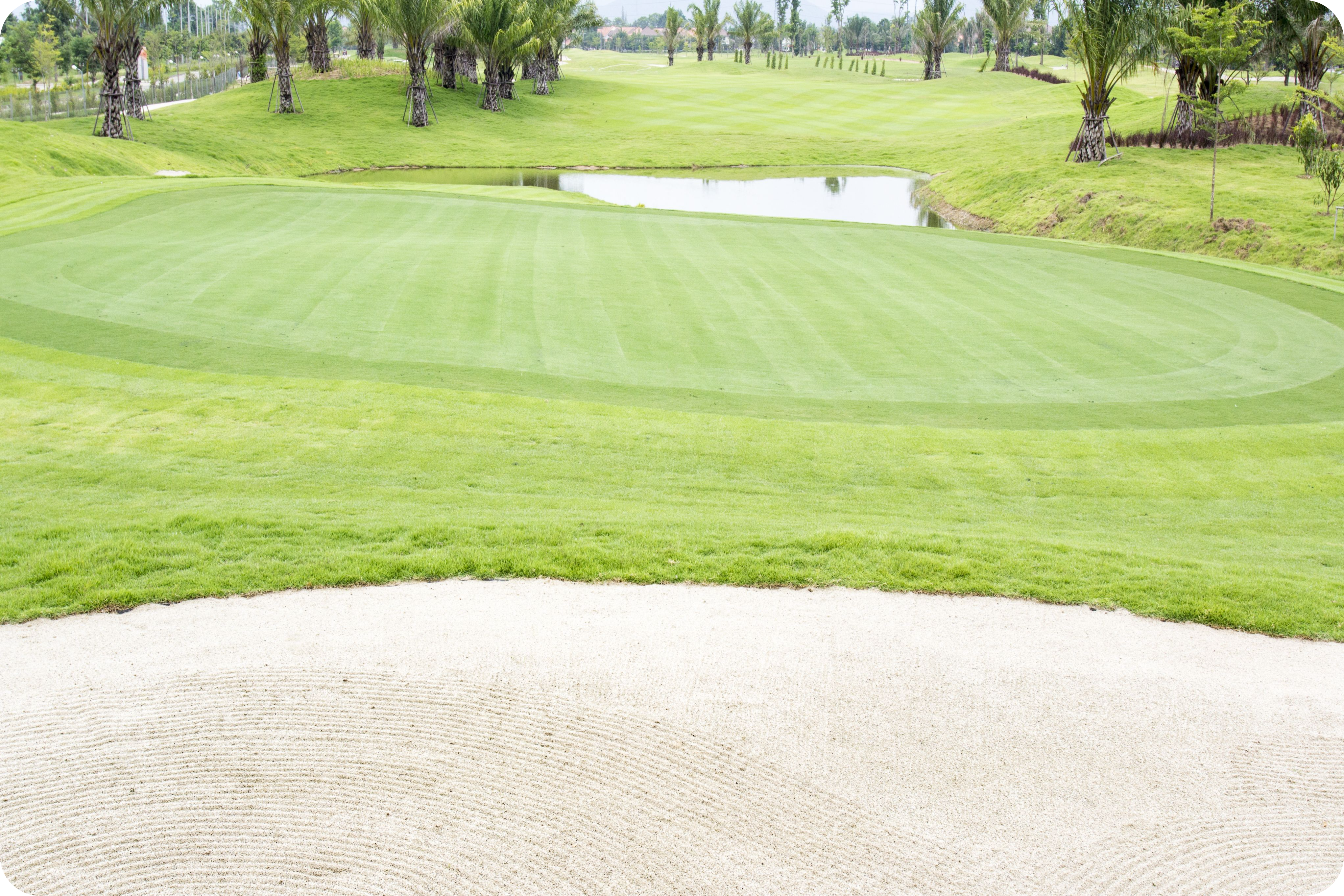 golf cart gps systems heavily sloped green